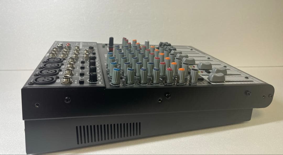 動作品　BEHRINGER ベリンガー XENYX X1204 USB ミキサー