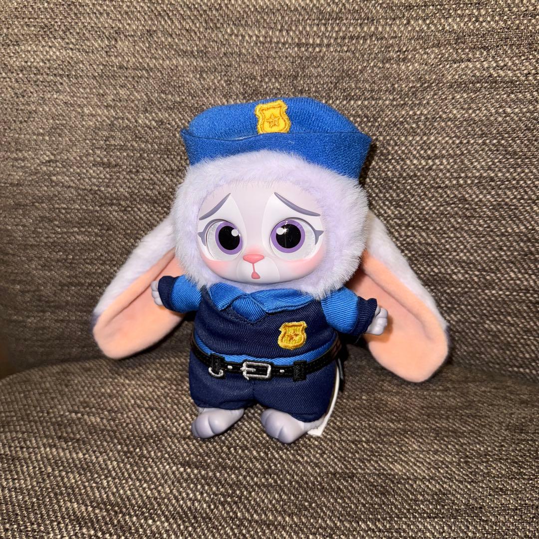 MINISO ディズニー　ズートピア　マスコット　ジュディ　ニック　2点セット