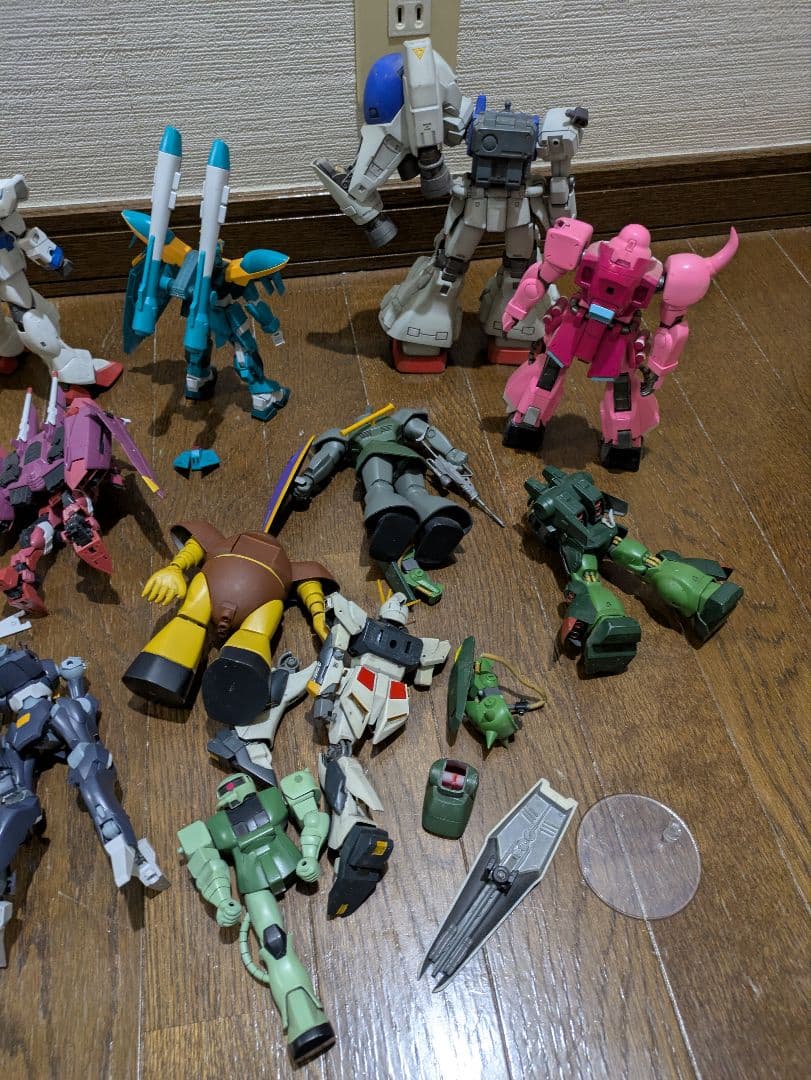 プラモデル ガンダム　ガンプラ 　ジャンク　武器　完成品　まとめ売り