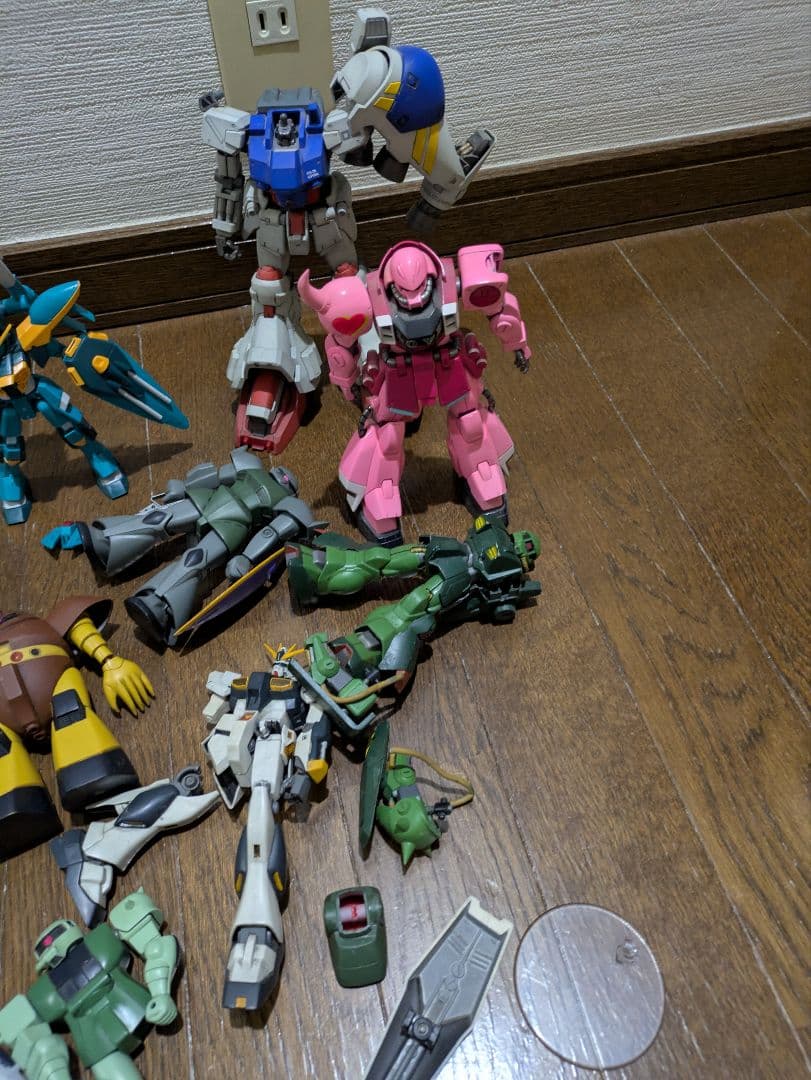 プラモデル ガンダム　ガンプラ 　ジャンク　武器　完成品　まとめ売り