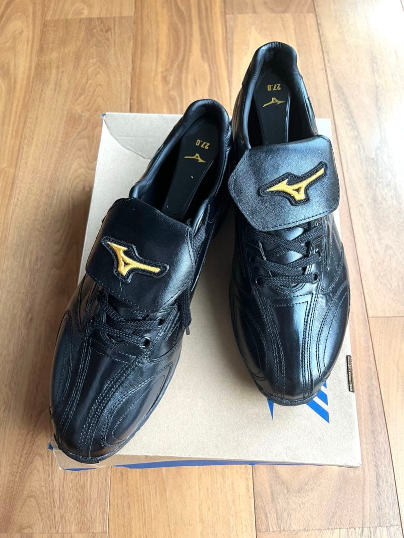 新品27㎝　ミズノプロ　トレーニングシューズ