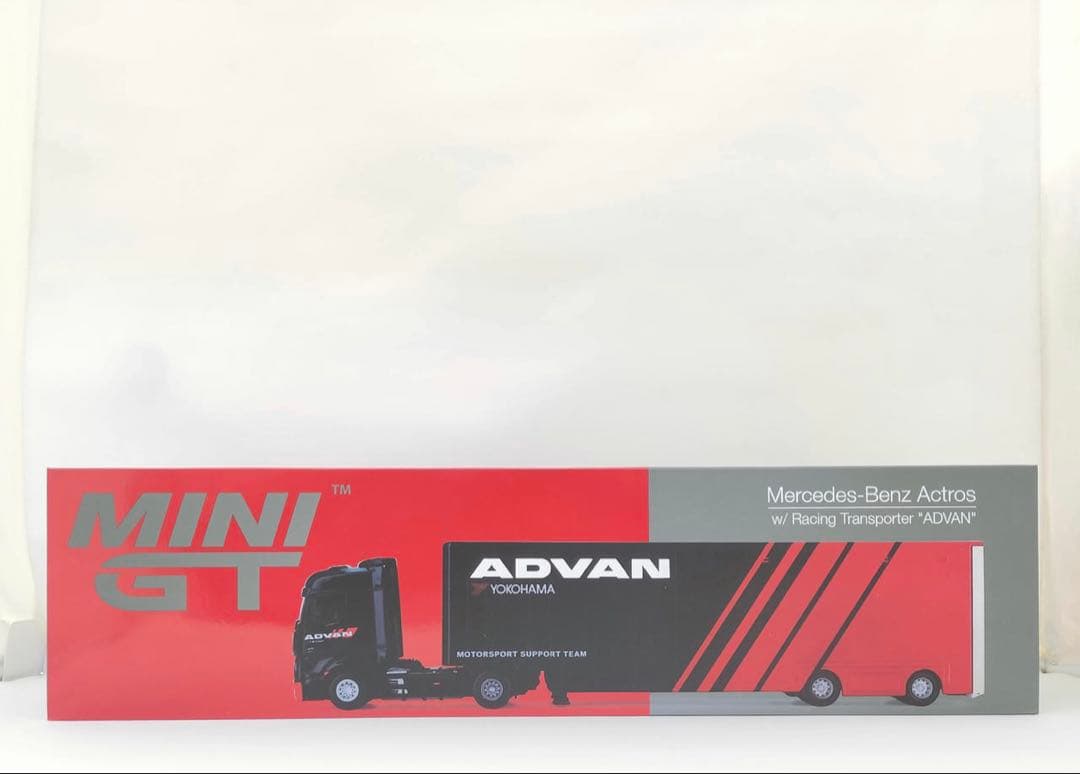MiNiGT メルセデスベンツ　アクトロス　ADVAN