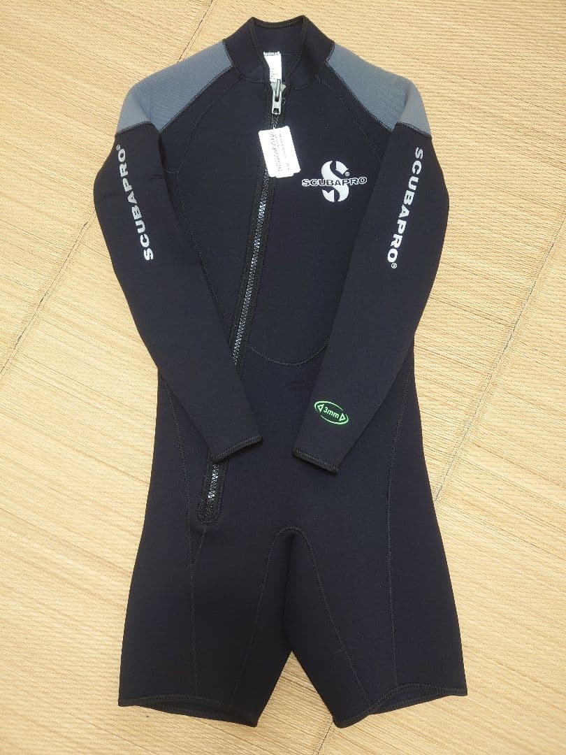 新品未使用　SCUBAPRO ウェットスーツ 3mm