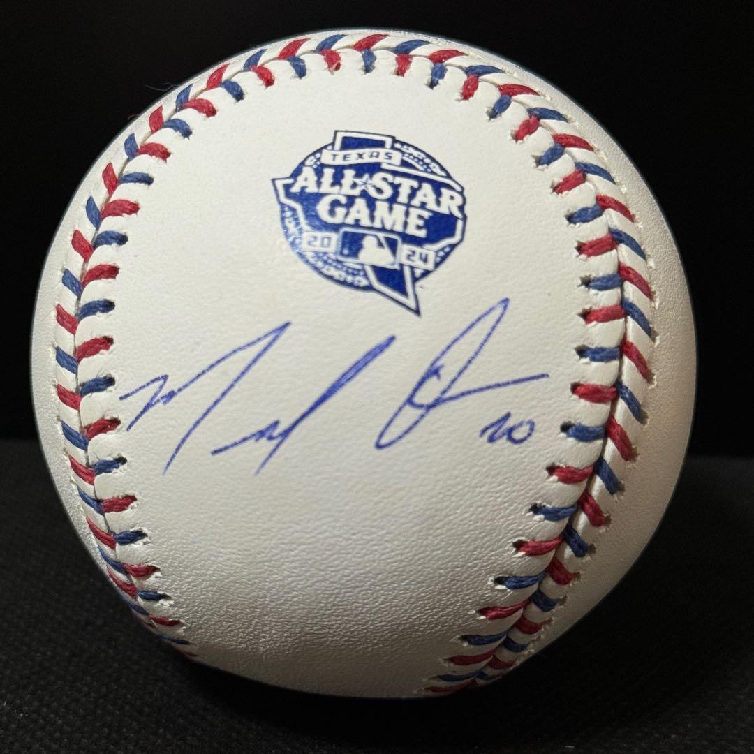 大谷ライバル！ マーセル オズナ 直筆サインボール ASG24 Beckett