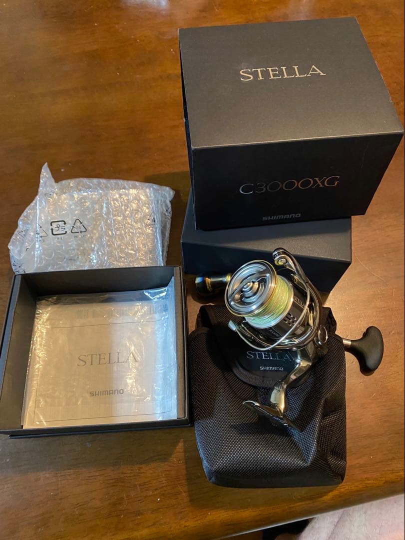 ステラC3000XG スピニングリール　リブレハンドル付き
