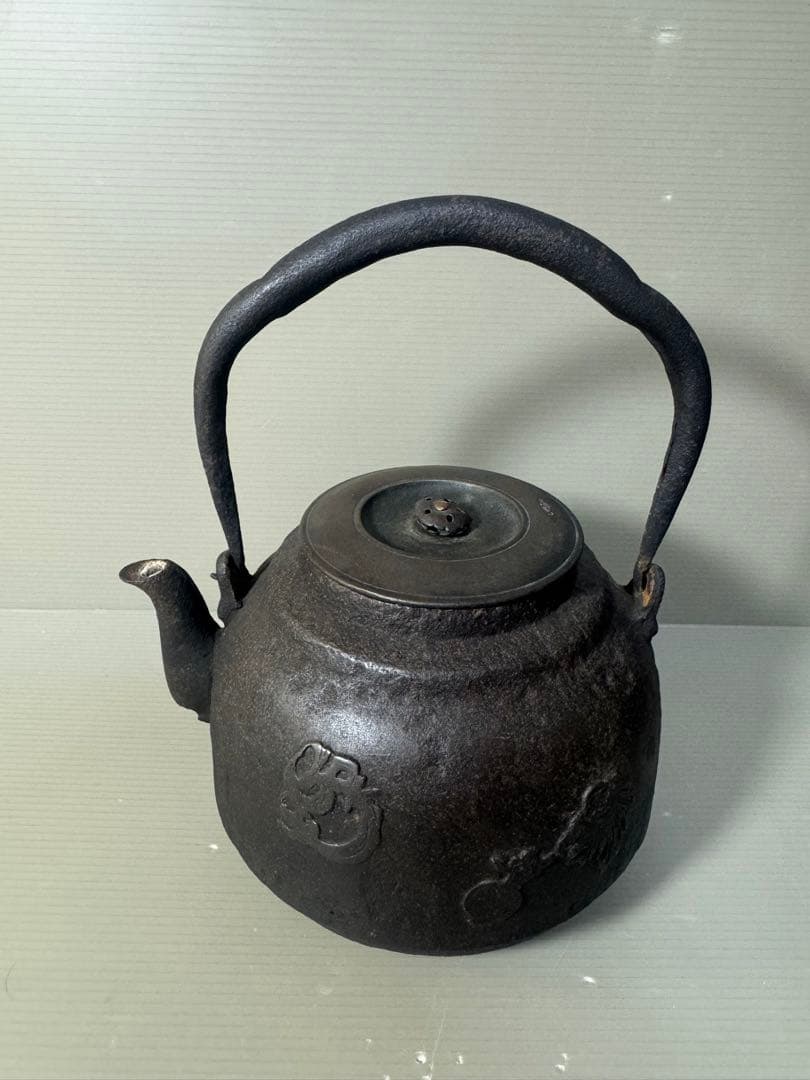 2486 龍文堂　鉄瓶　時代物