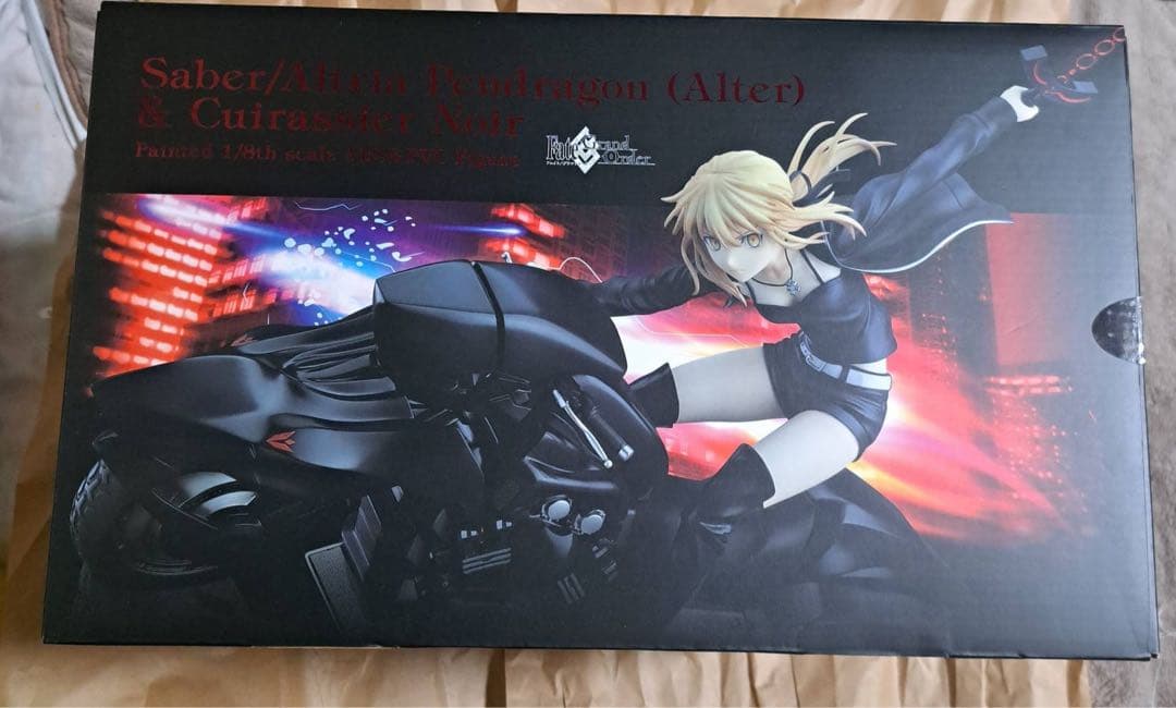 セイバー　アルトリア・ペンドラゴン　オルタ　キュイラッシェ・ノワール　フィギュア