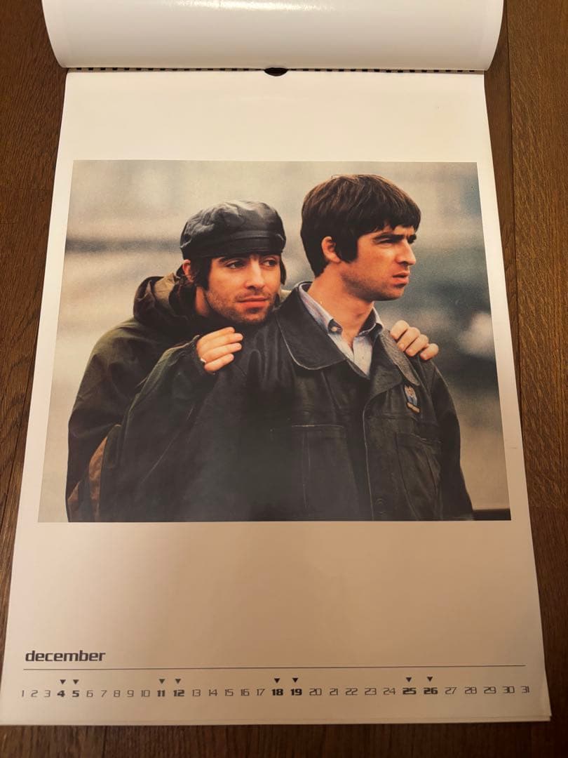 希少　ヴィンテージ　OASIS 1999年カレンダー