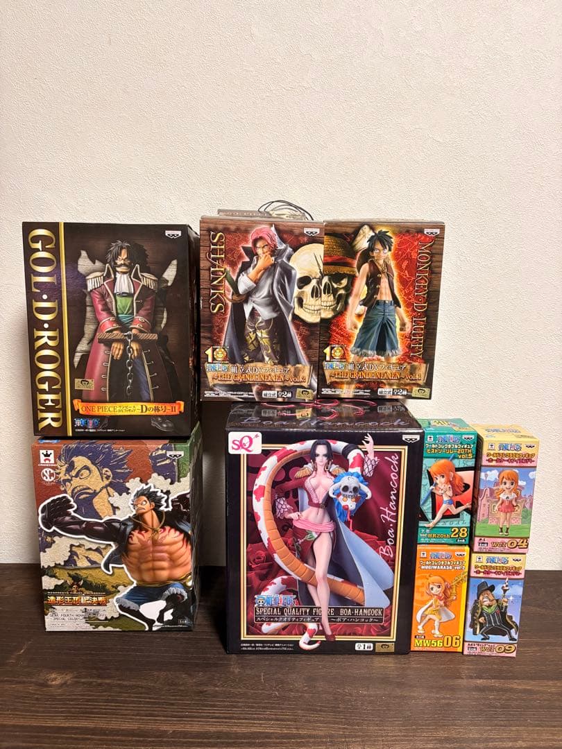 ONE PIECE フィギュアセット　ワーコレ　ナミ　ルフィ　シャンクス