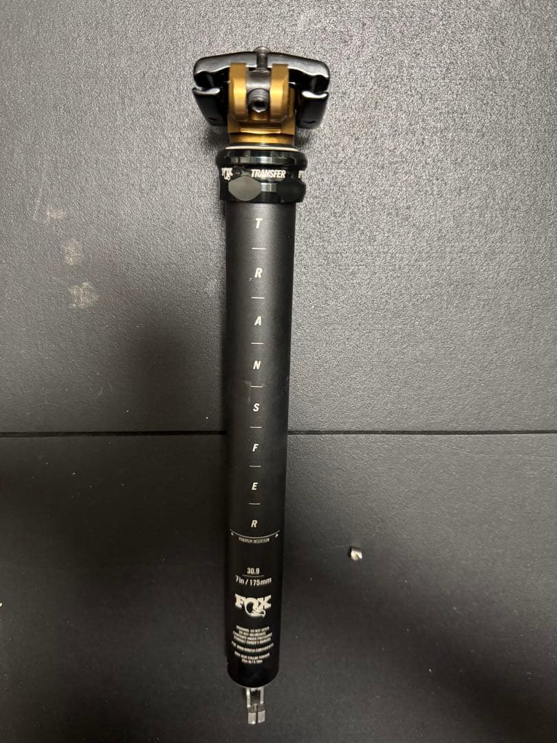 FOX TRANSFER ドロッパーシートポスト 30.9mm 175mm