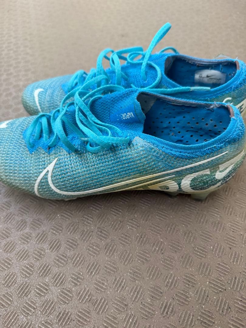 NIKE マーキュリアルヴェイパー13エリートFG