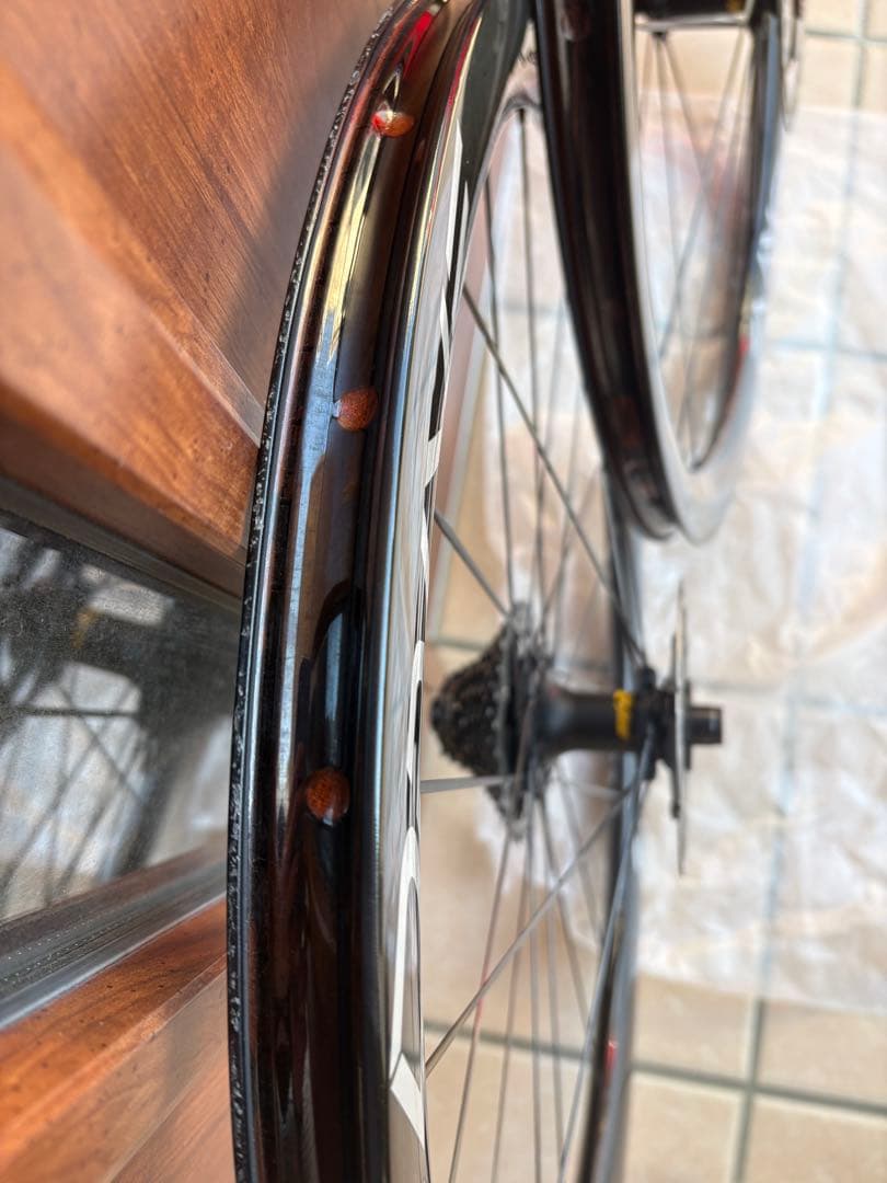 ELITEWHEELS DRIVE 45Dカーボンホイール
