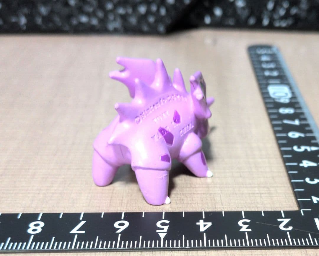 ポケモン　モンコレ　ニドリーノ