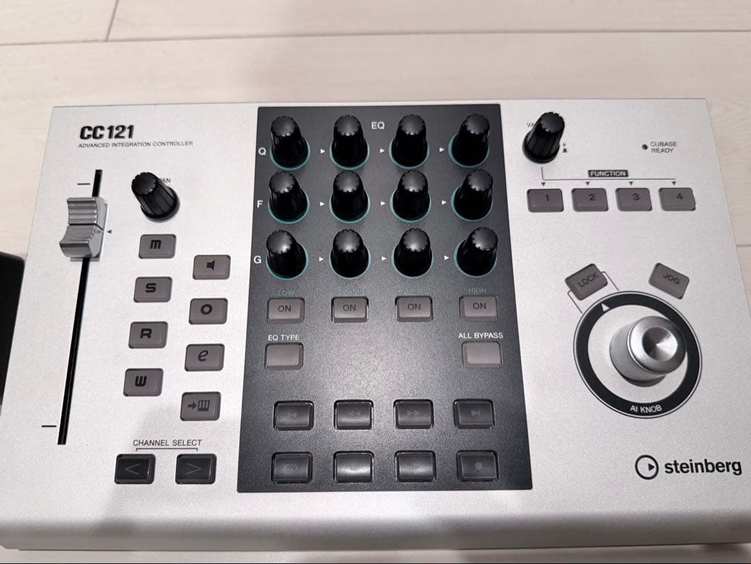Steinberg USBコントローラー CC121