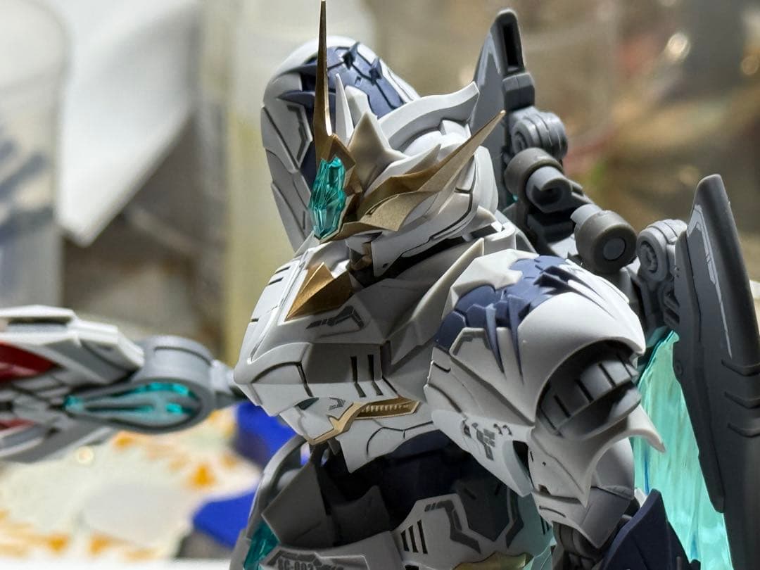 完成品　SNAA　1/144 円卓の騎士トリスタン