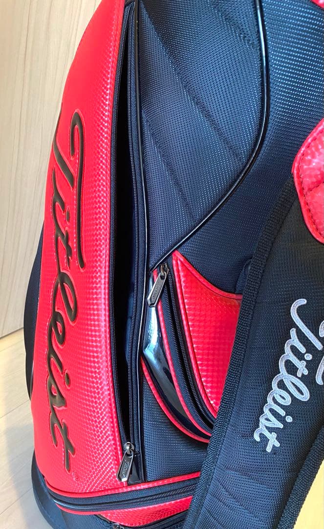 Titleist キャディバッグ ブラック/レッド　9.5サイズ