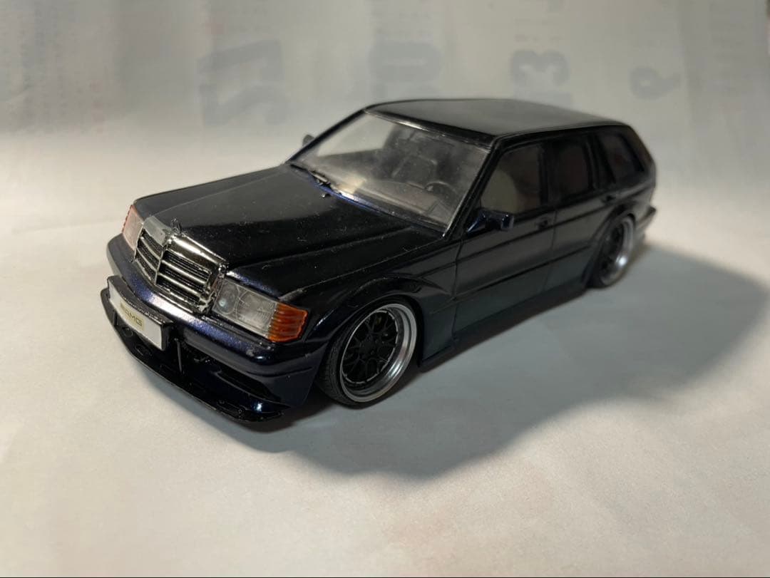 1/24 メルセデスベンツエボリューションIIワゴンの完成品(部品不足あり)