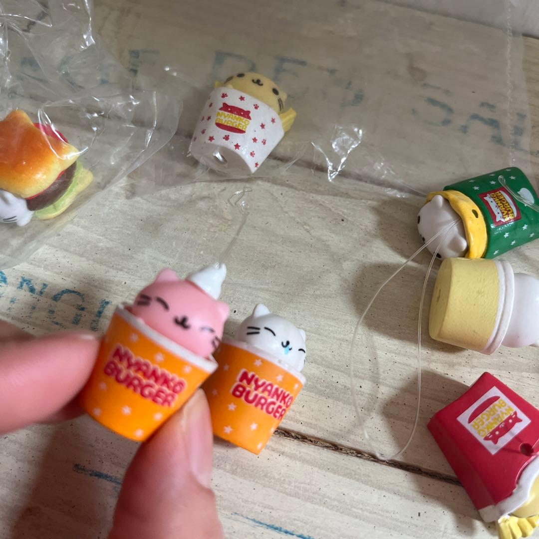 平成レトロ　にゃんにゃんにゃんこ　にゃんこバーガー　マスコット　9点セット