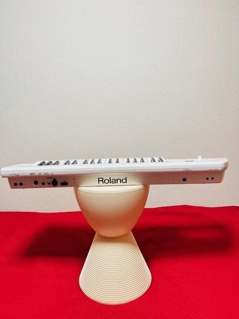 Roland Lucina AX-09 キーボード シンセサイザー ローランド