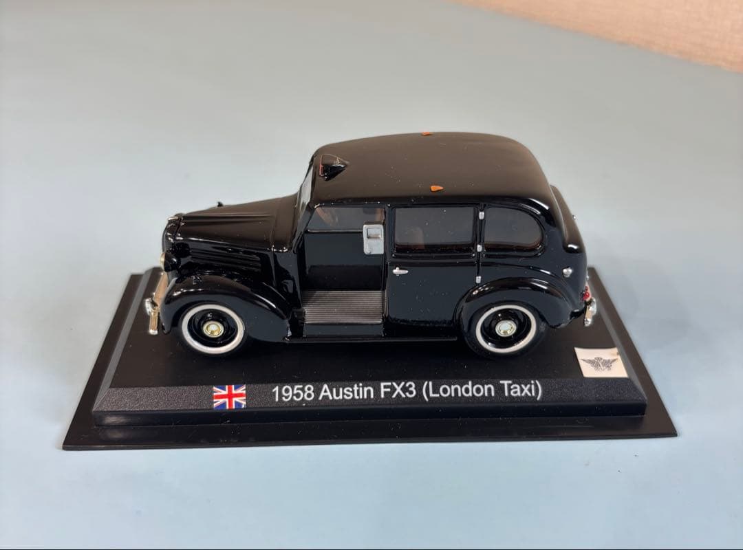 1958 Austin FX3 ロンドンタクシー ミニカー ＃㉘