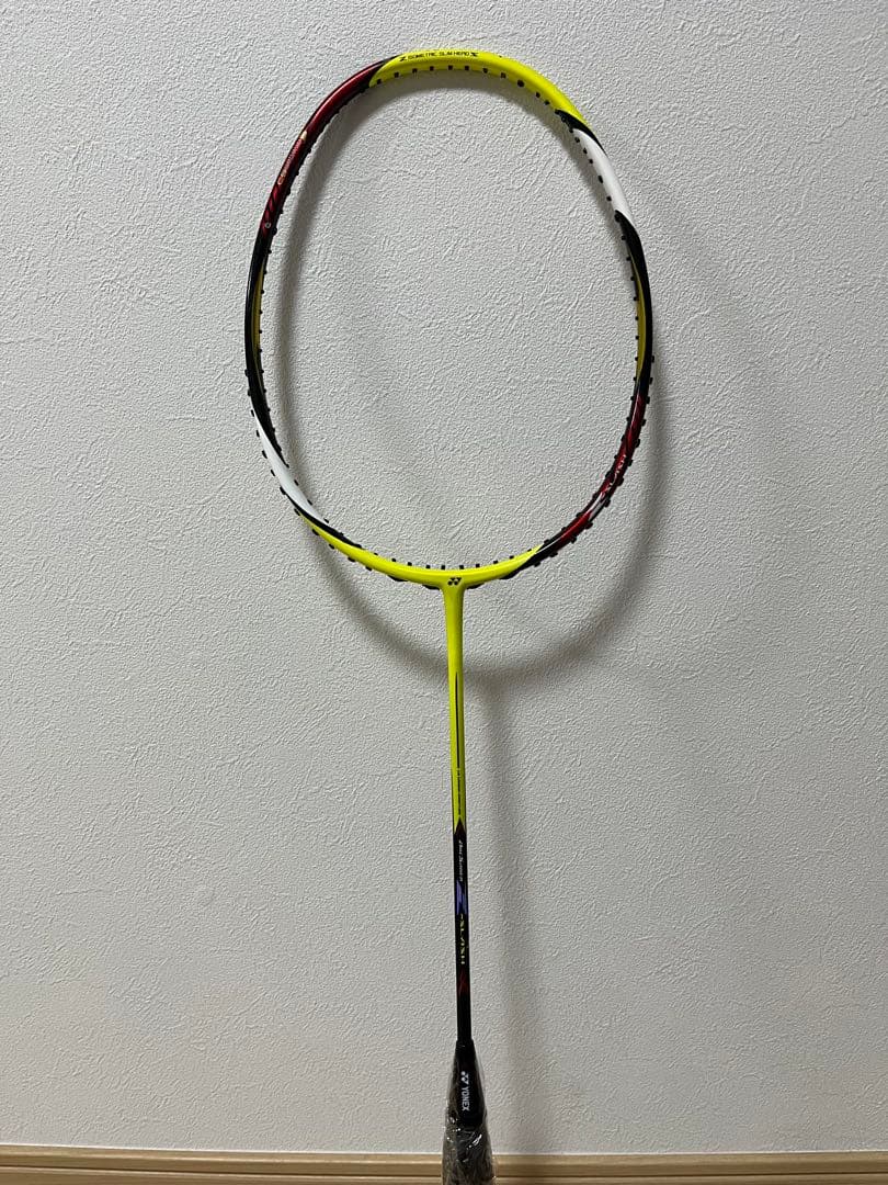 【状態良好】YONEX バドミントンラケット アークセイバーzスラッシュ