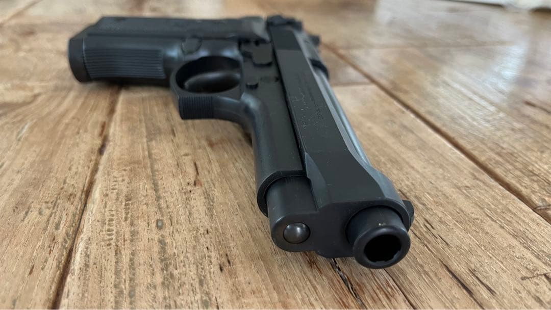 ウエスタンアームズ　ベレッタM92FS　ブローバックガスガン