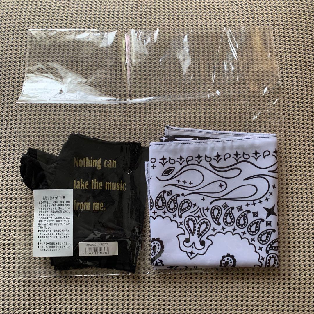 新品・未開封UVERworld【初代ゴールドグローブ＆バンダナホワイト】セット