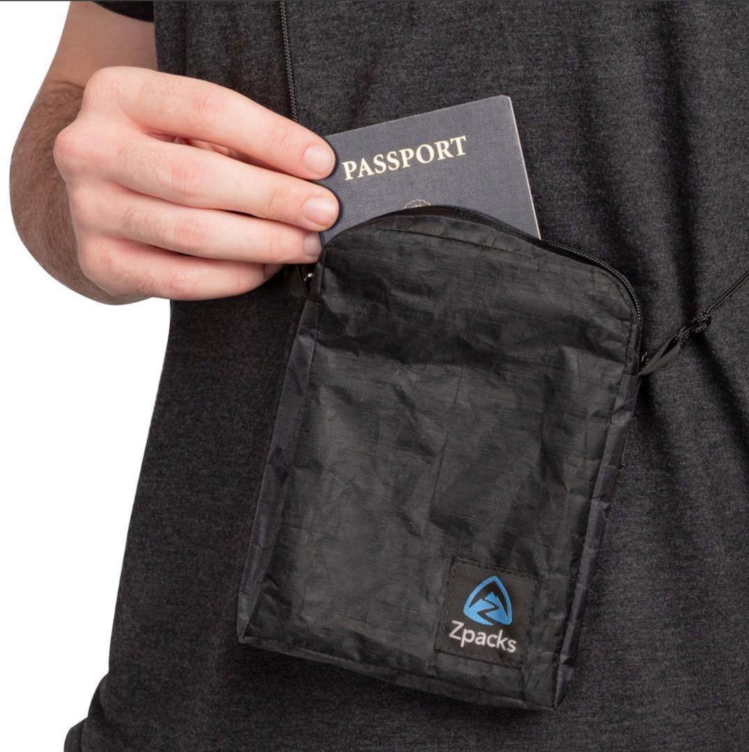 米国製　Zpacks パスポートケース トラベルポーチ
