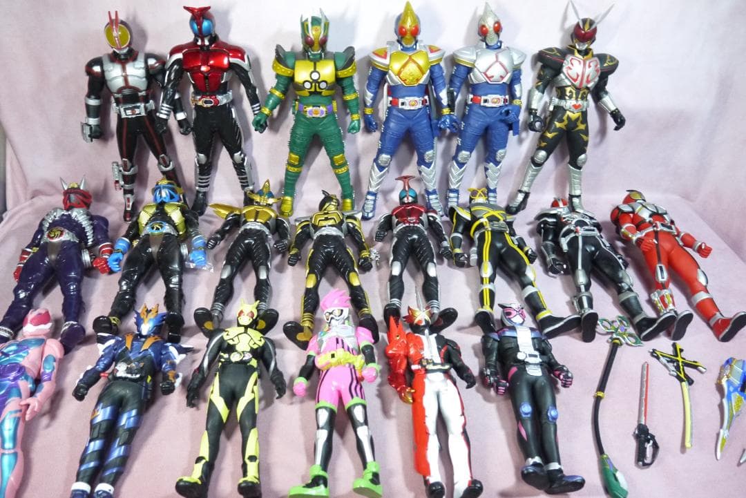 ビッグサイズソフビフィギュア　仮面ライダー鎧武・ファイズ・カブトほか　20体