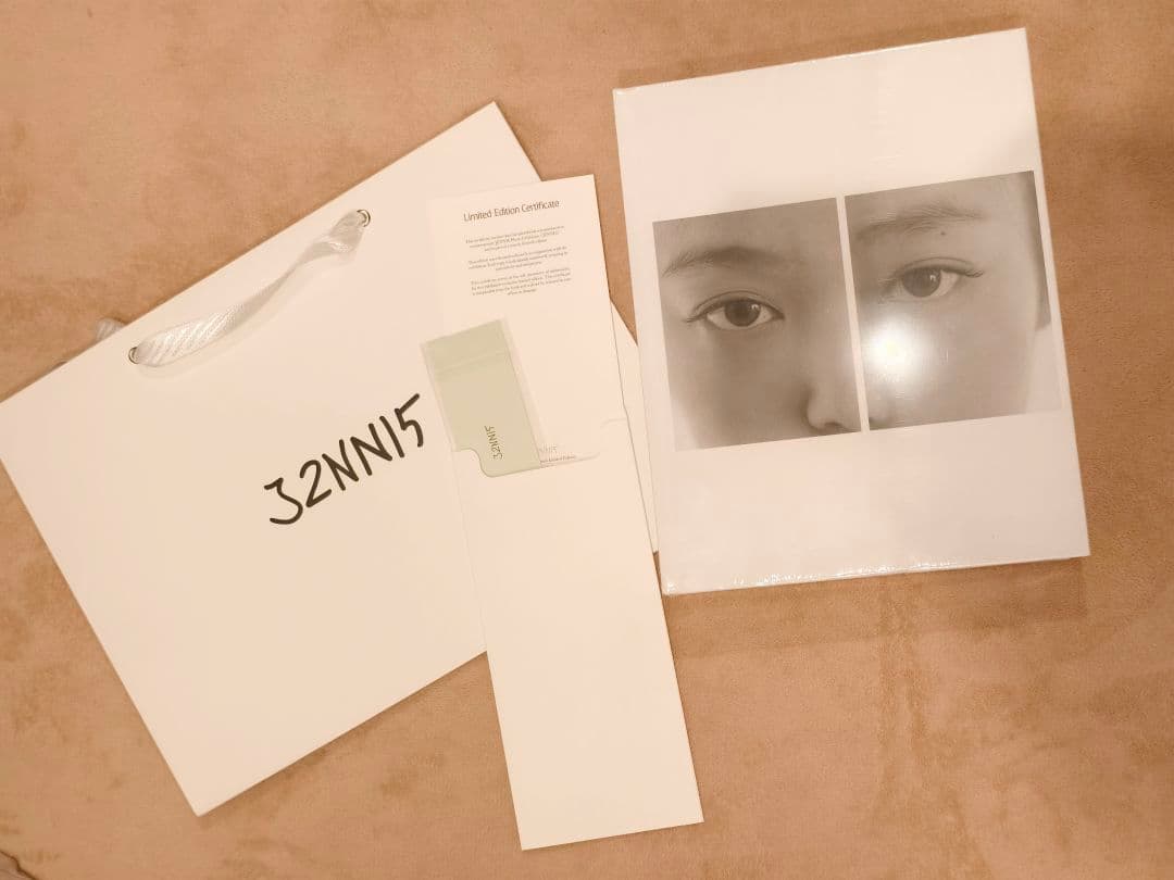 JENNIE POP UP ジェニ 写真展photobook フォトブック