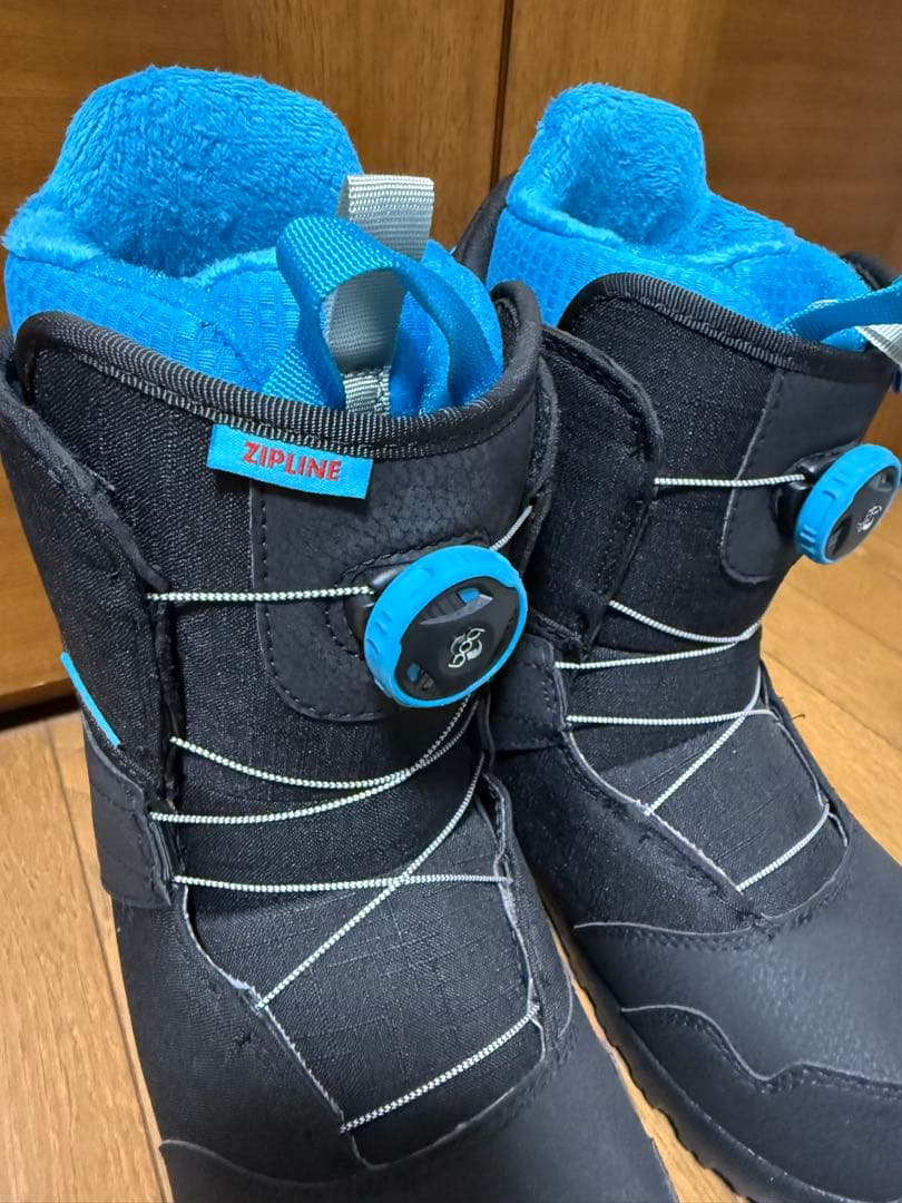 Burton ZIPLINE 子ども用スノーボードブーツ ブラック/ブルー