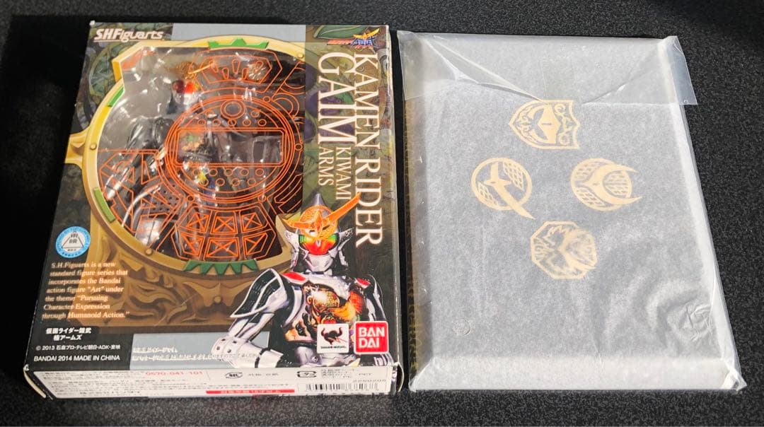 【未使用に近い】S.H.Figuarts 仮面ライダー鎧武 極アームズ