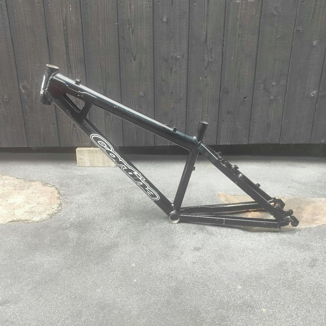 コルチナ　マウンテンバイクフレーム　ダードジャンプ　ダウンヒル　プレイバイク