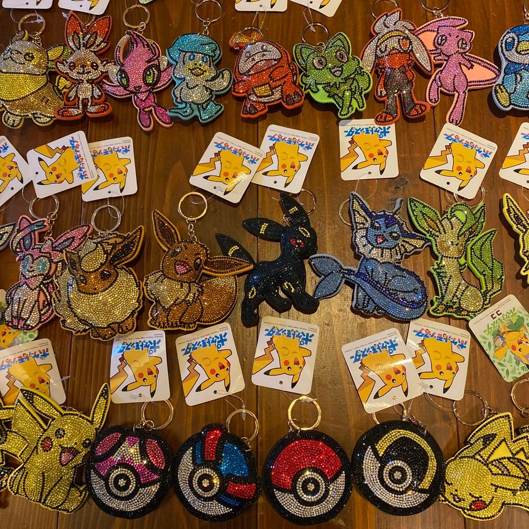 ポケットモンスター　キラキラキーホルダー　まとめ売り　42種　被りなし・タグ付き