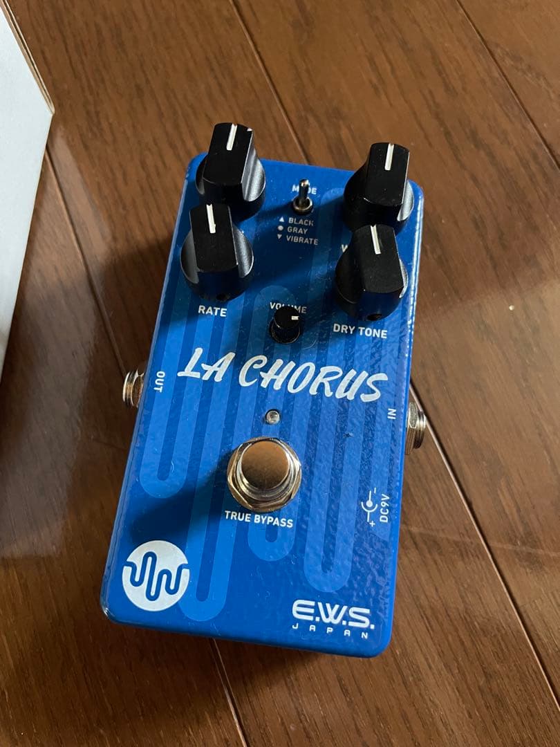 e.w.s LA CHORUS ギターエフェクター