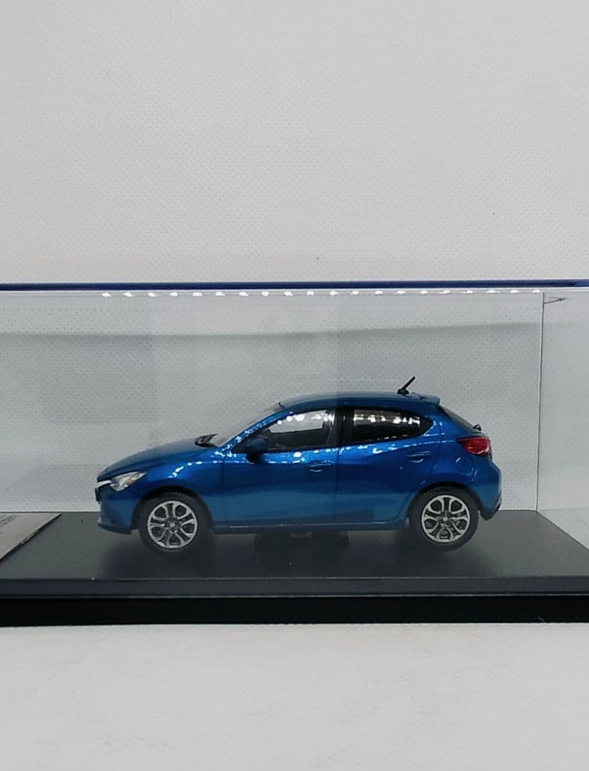 《Mazdaデミオ》メーカー 特注1/43【超レアカラー】ダイナミックブルー新品