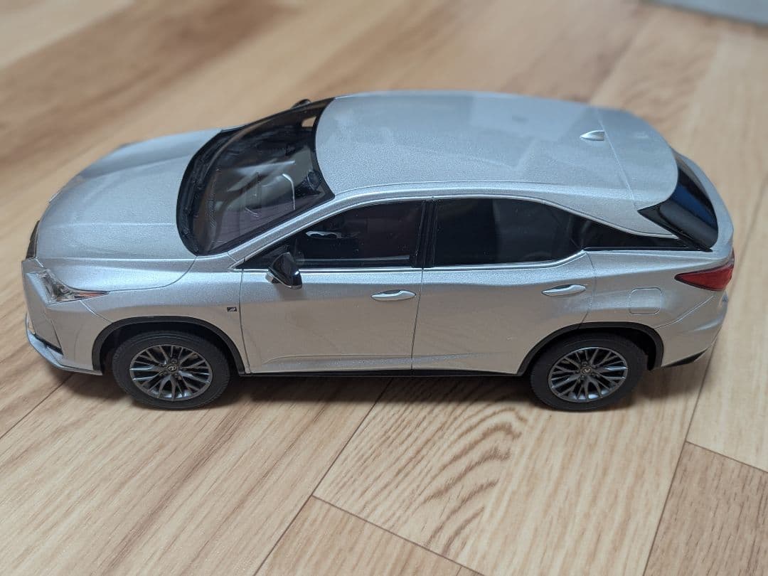 京商　レクサスRX200t 1/18ミニカー
