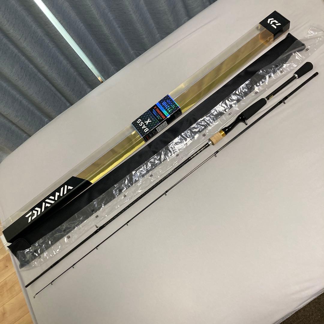 バスX　712HB