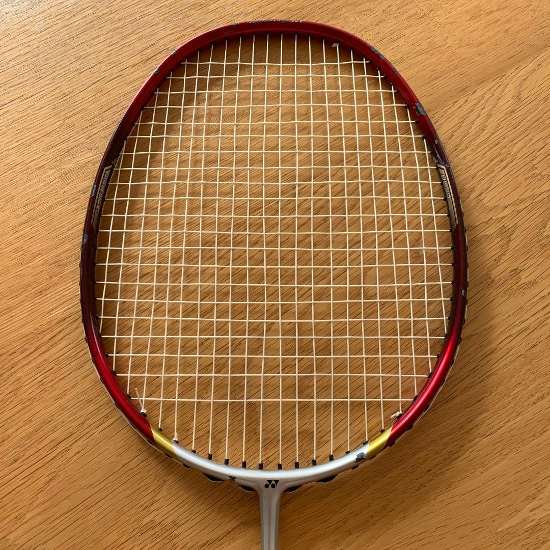 ヨネックス:ナノスピード7000