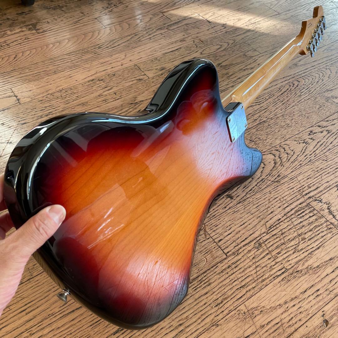 Fender  Cobain カードコバーン Jaguarジャガー 美品