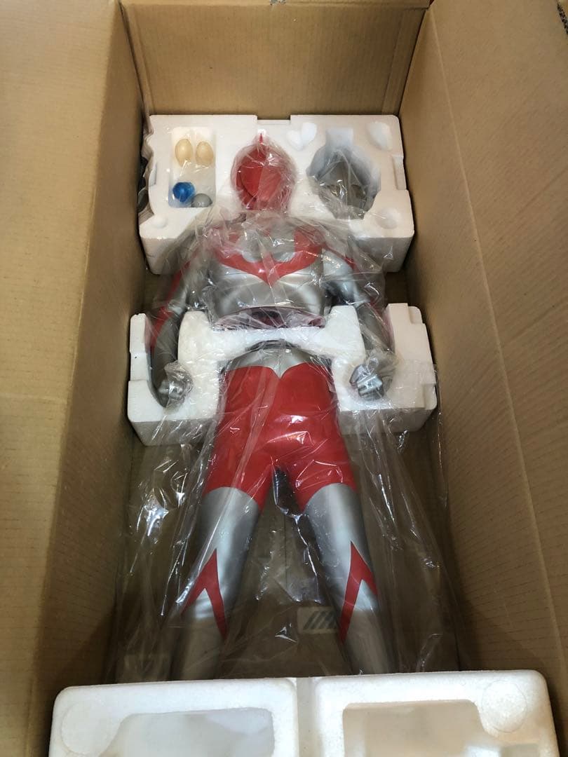 海洋堂　ハイパーソフビ　ウルトラマン　80cm フィギュア