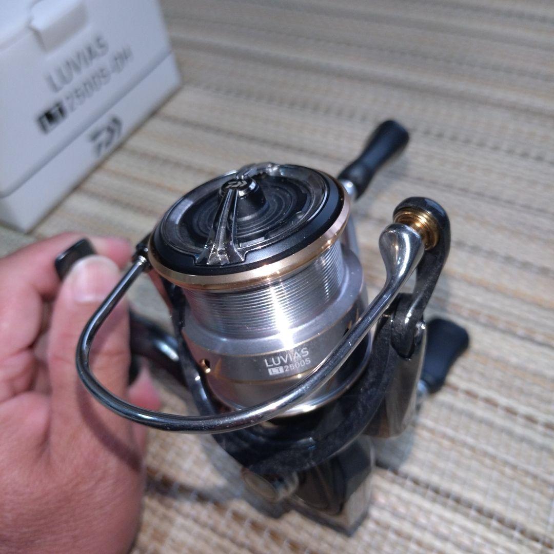ダイワ20LUVIAS LT2500S-DH スピニングリール