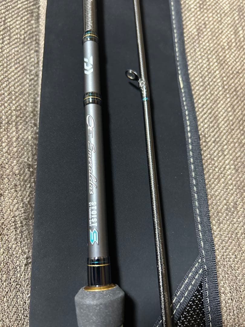 【極美品】ダイワ エメラルダス ストイスト ST 74 MMH-SMT