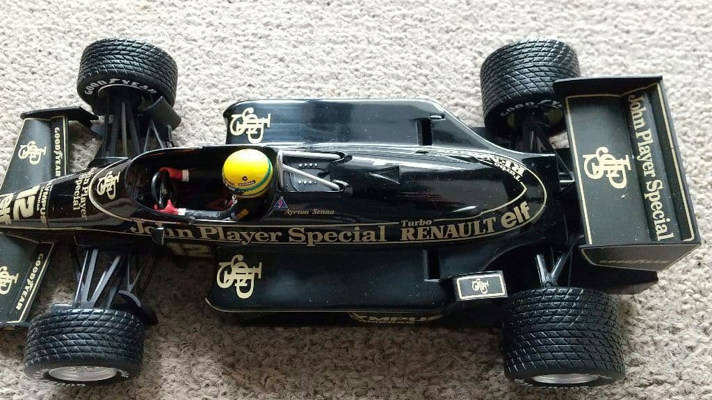 【訳あり】ミニチャンプス　1/18ロータス97Tルノー　アイルトンセナ初優勝