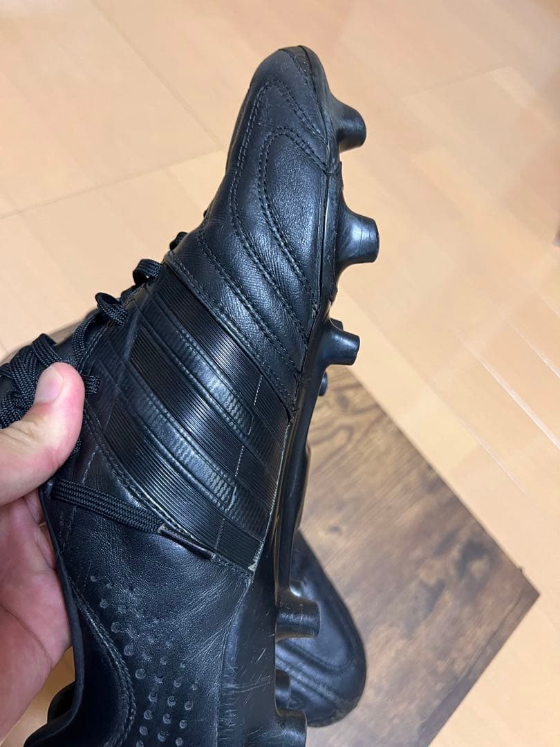 限定品　アディダスサッカースパイク