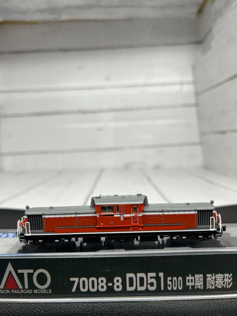 KATO 7008-8 DD51 500 中期 耐寒形（3灯形）ディーゼル機関車