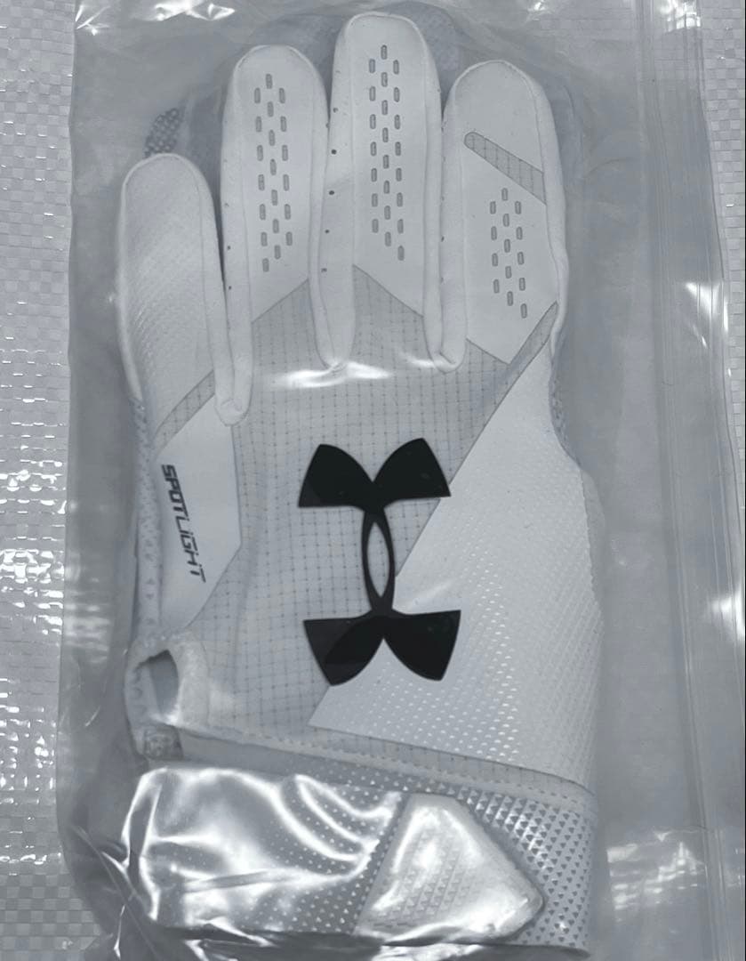 セール‼️UNDER ARMOUR SPOTLIGHT NFL GLOVE M