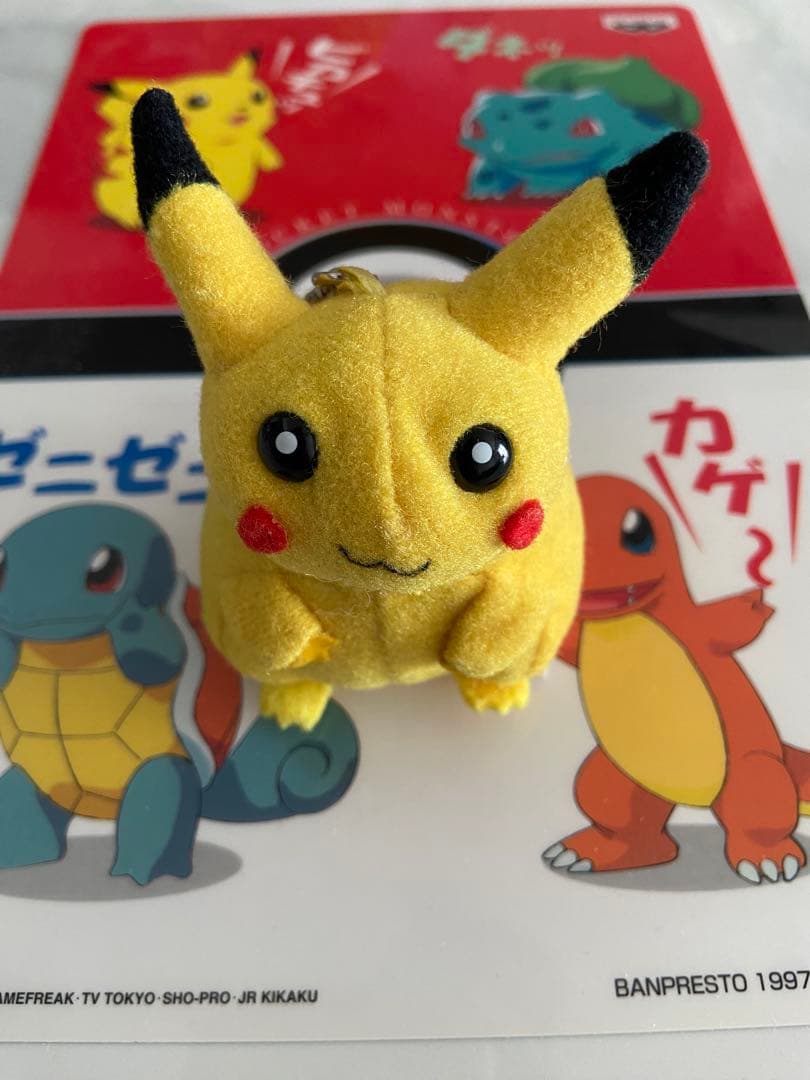 【TOMY】　ピカチュウ　初期　ぬいぐるみ　チェーン　マスコット　キーホルダー