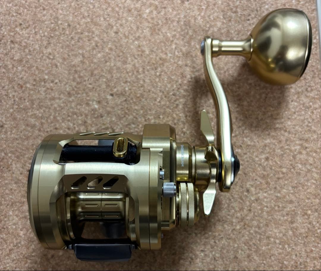 （美品）【DAIWA】21BASARA 200（右巻き）