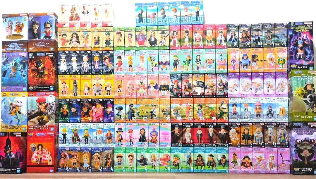 ワンピース ワールドコレクタブルフィギュア 計142点まとめ売り